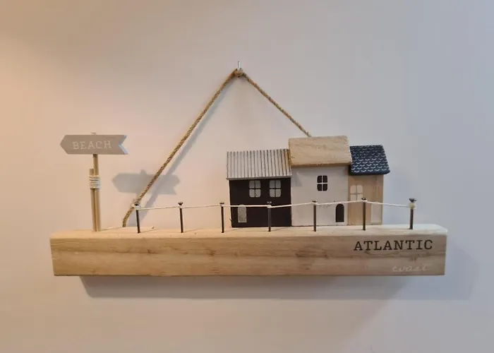 Vivez Les Flots Bleus - Port De Plaisance - *